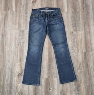 Lucky Brand Women's Dark Blue Flare Jeans Size 6/28R